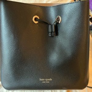 Black Kate spade purse